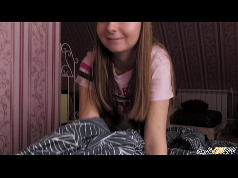 ❤️ Blondie BFF-ya xwe bi kûr dimije û di devê xwe de diqelişe ☑ Pornoya anal li ku.amourpassionfever.ru ﹏